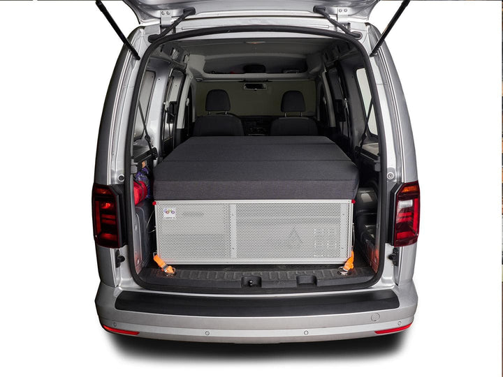 COMO Camper 35 Campingbox, Heckansicht mit Matratze